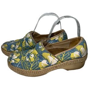 Dansko Victoria Tahiti Canvas Clogs EU 37 US 6.5-7 Blue Yellow Comfort Shoes